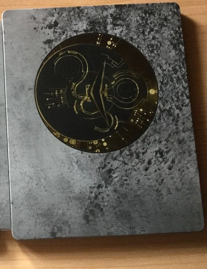 Shadow of the Tomb Raider, Steelbook 2 sur 2